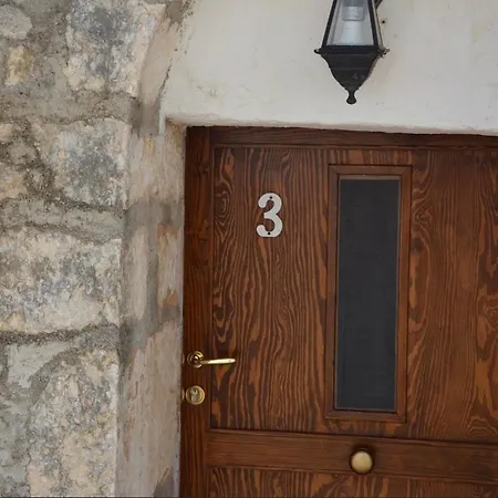 Vecchia Vallata לינה וארוחת בוקר ג'ויה דל קולה